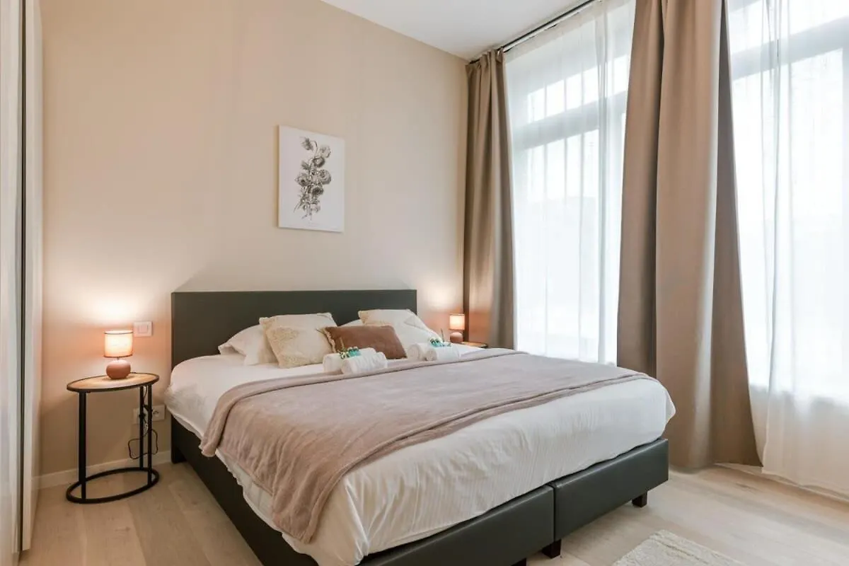 Huswell - Bright Apartment Near The Beach Ostende